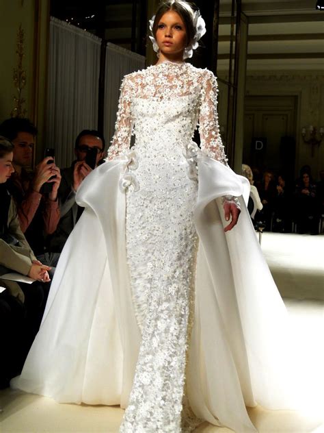 chanel hochzeitskleid|Chanel wedding gowns.